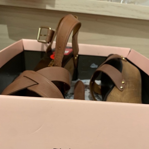 NWT Juicy Couture Wedge Sandals - Picture 4 of 5